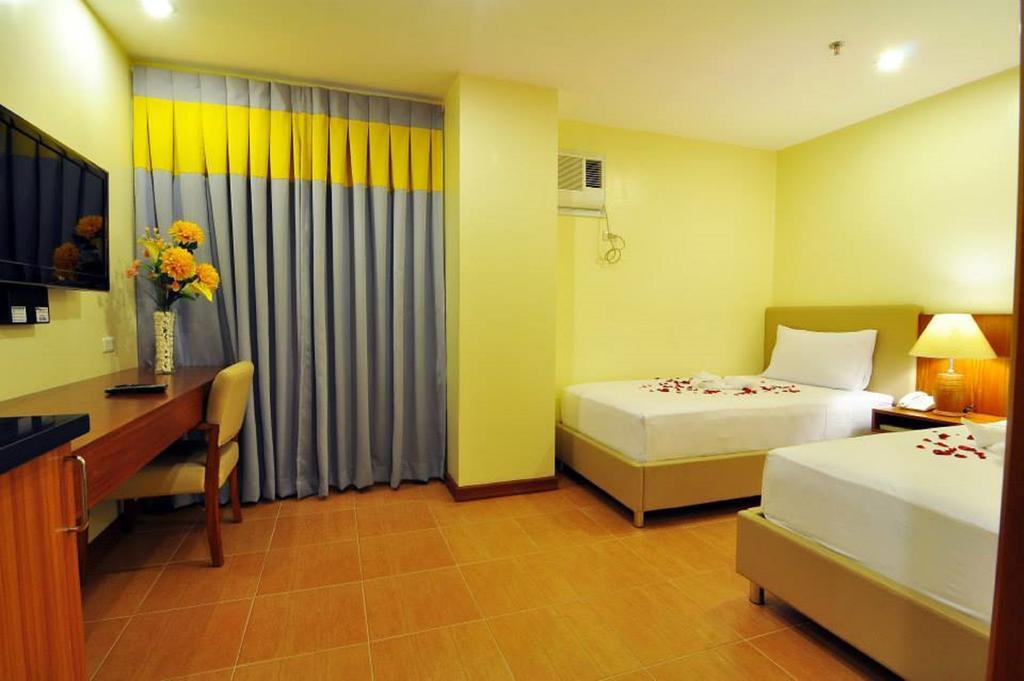 The Well Hotel Cebu Exterior foto