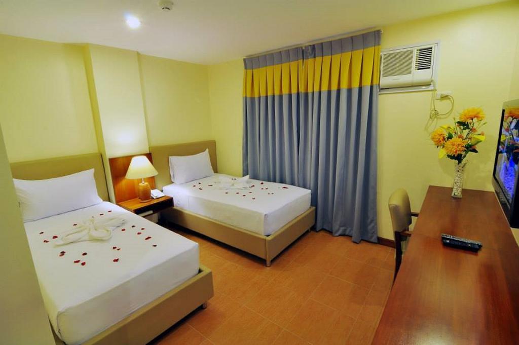 The Well Hotel Cebu Exterior foto