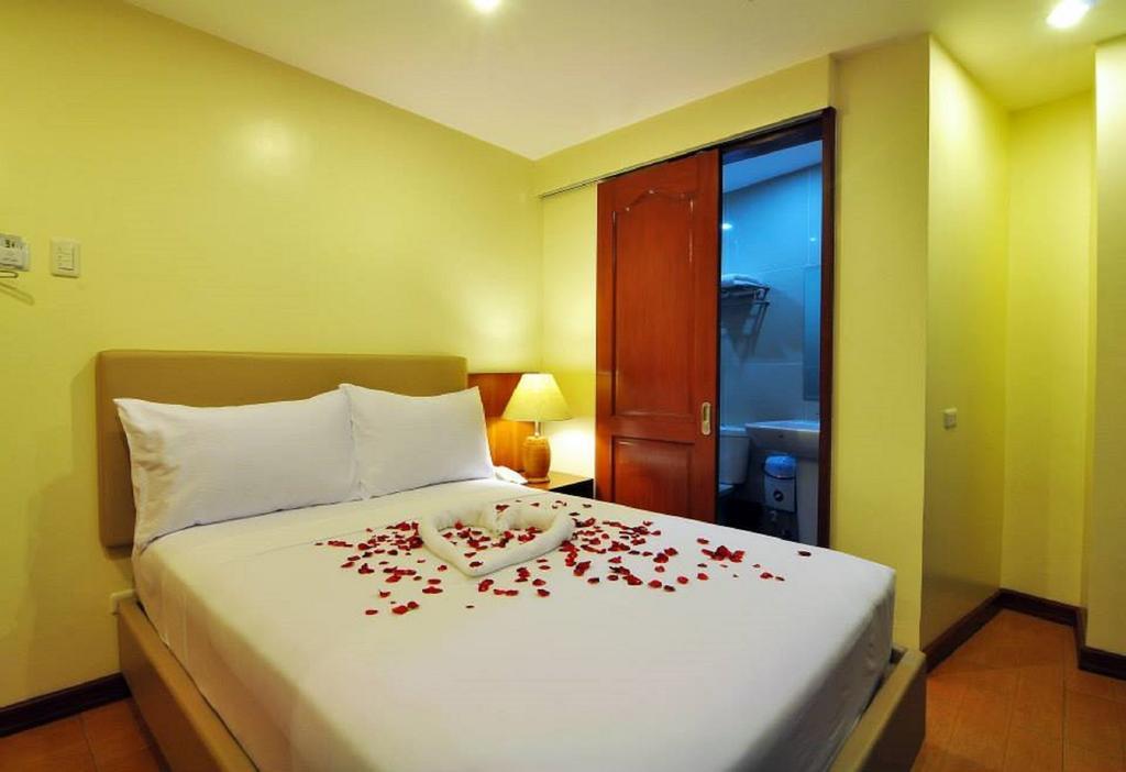The Well Hotel Cebu Exterior foto