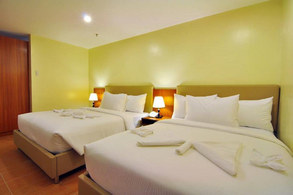 The Well Hotel Cebu Exterior foto