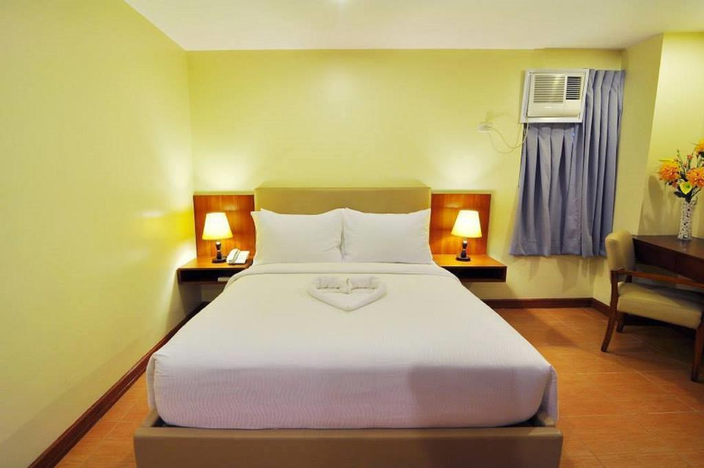The Well Hotel Cebu Exterior foto