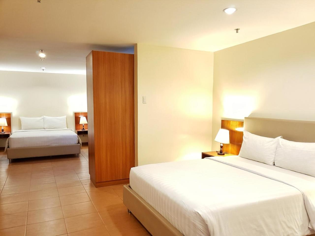 The Well Hotel Cebu Exterior foto